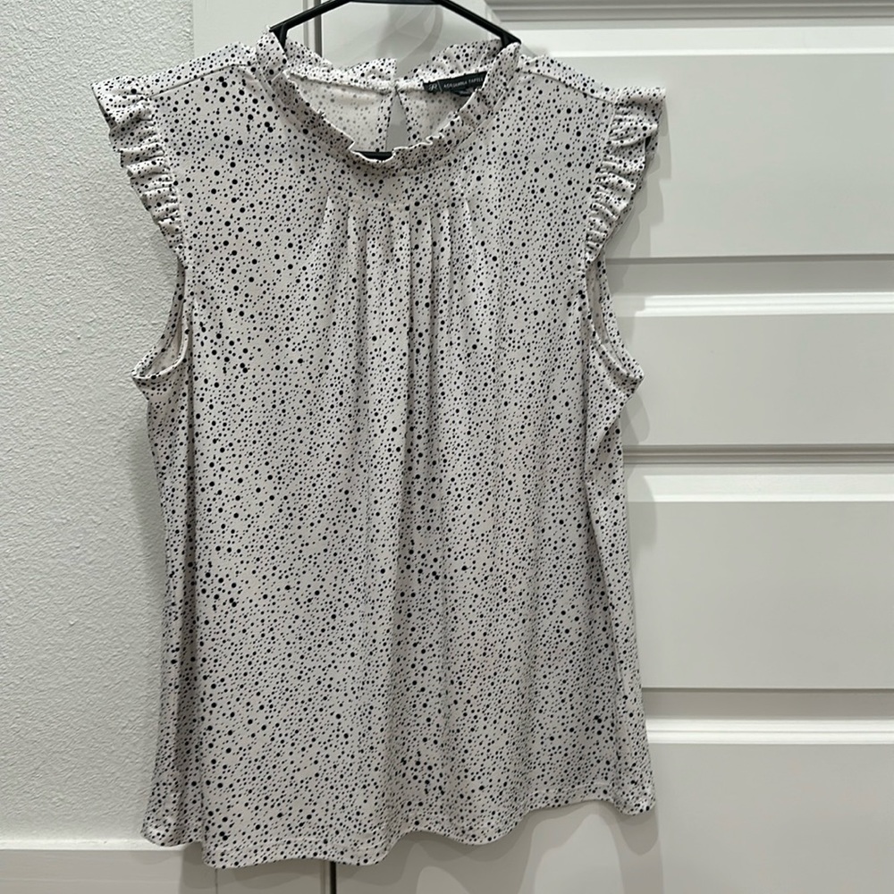 Frill sleeved tank